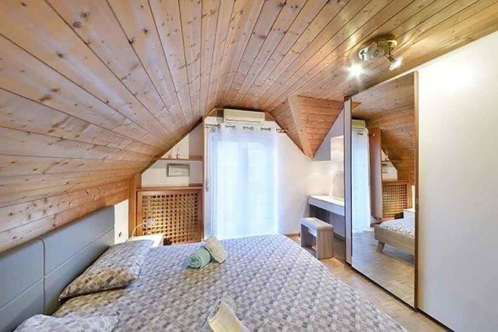 Penthouse In The Centre Merano Exterior foto