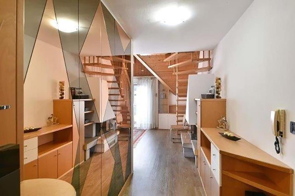 Penthouse In The Centre Merano Exterior foto